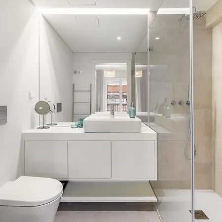 Whome Urban Oasis: Modern Living With Parking & Ac Apartment *