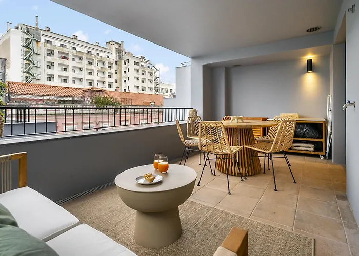 Apartment Whome Urban Oasis: Modern Living With Parking & Ac Lissabon