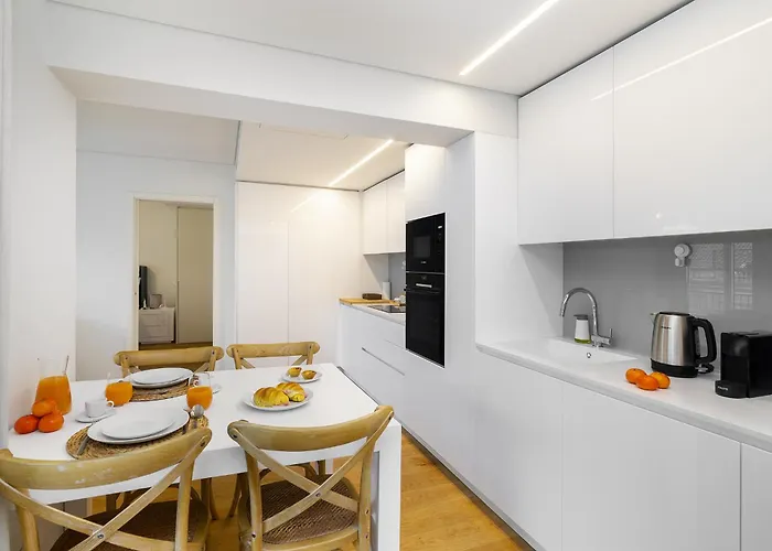 Apartment Whome Urban Oasis: Modern Living With Parking & Ac Lissabon