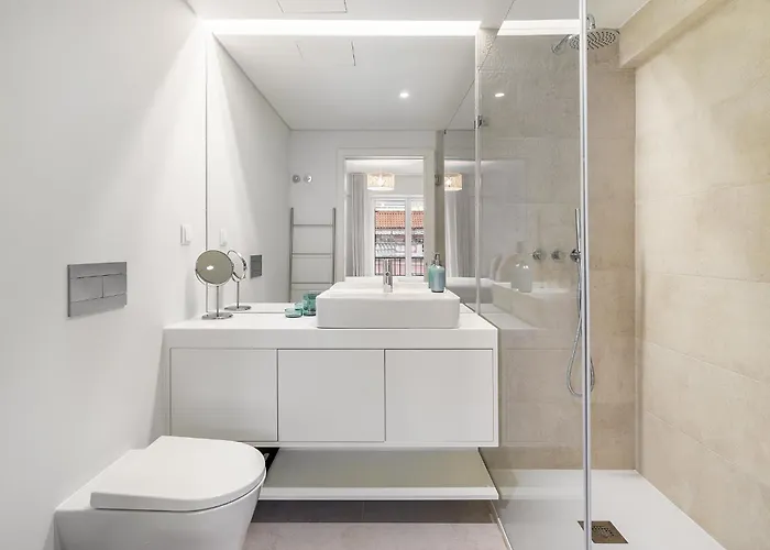 Whome Urban Oasis: Modern Living With Parking & Ac Apartment *