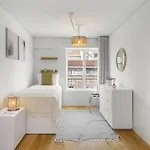 Whome Urban Oasis: Modern Living With Parking & Ac Lisboa