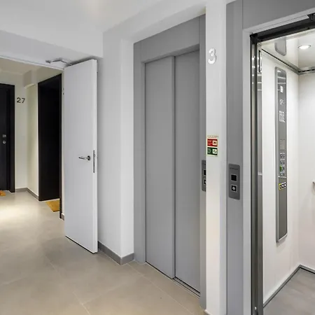 Appartement Whome Urban Oasis: Modern Living With Parking & Ac *