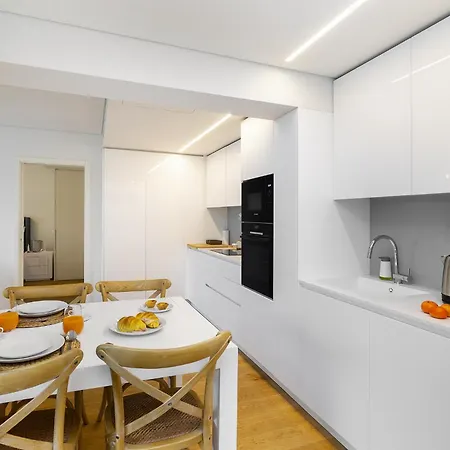 Daire Whome Urban Oasis: Modern Living With Parking & Ac Lisboa